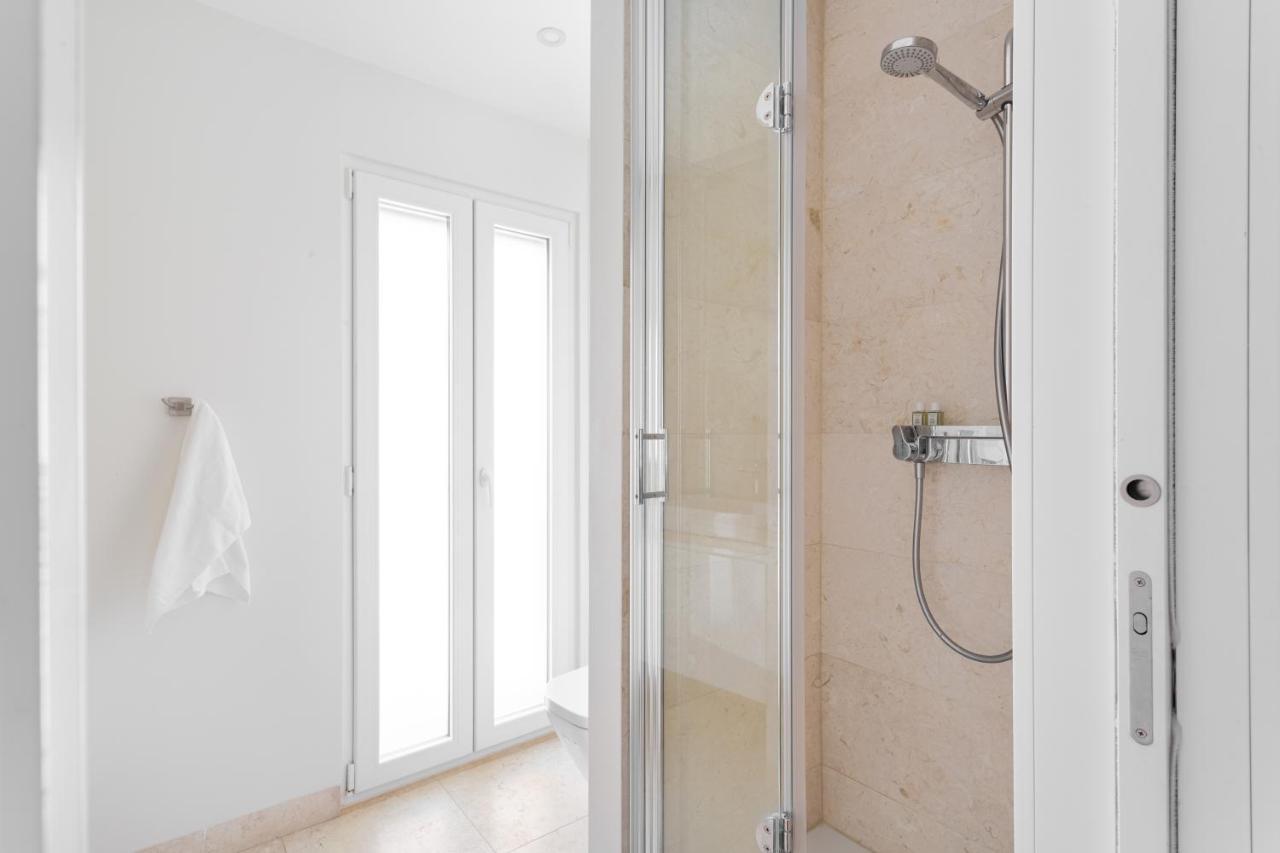 Joivy 2-br Flat With Garage Near Castelo De S Jorge Lejlighed *